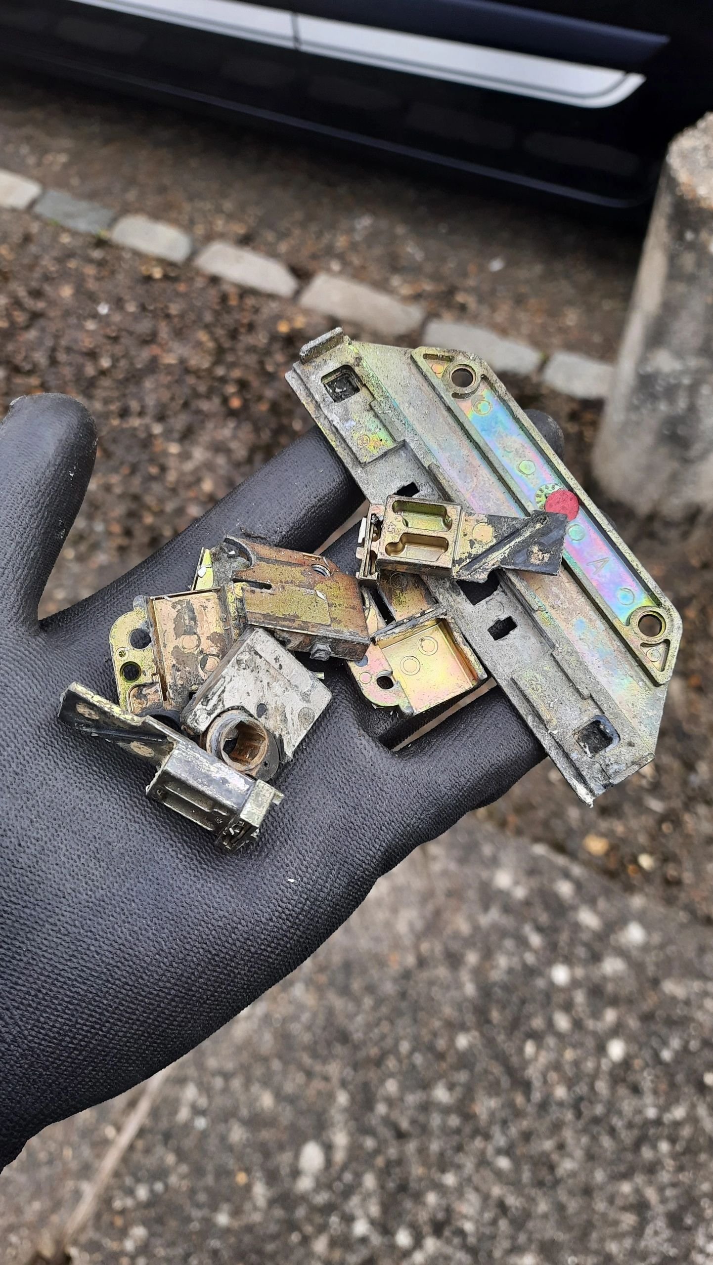 uPVC window gearbox and hinge repairs in Weybridge